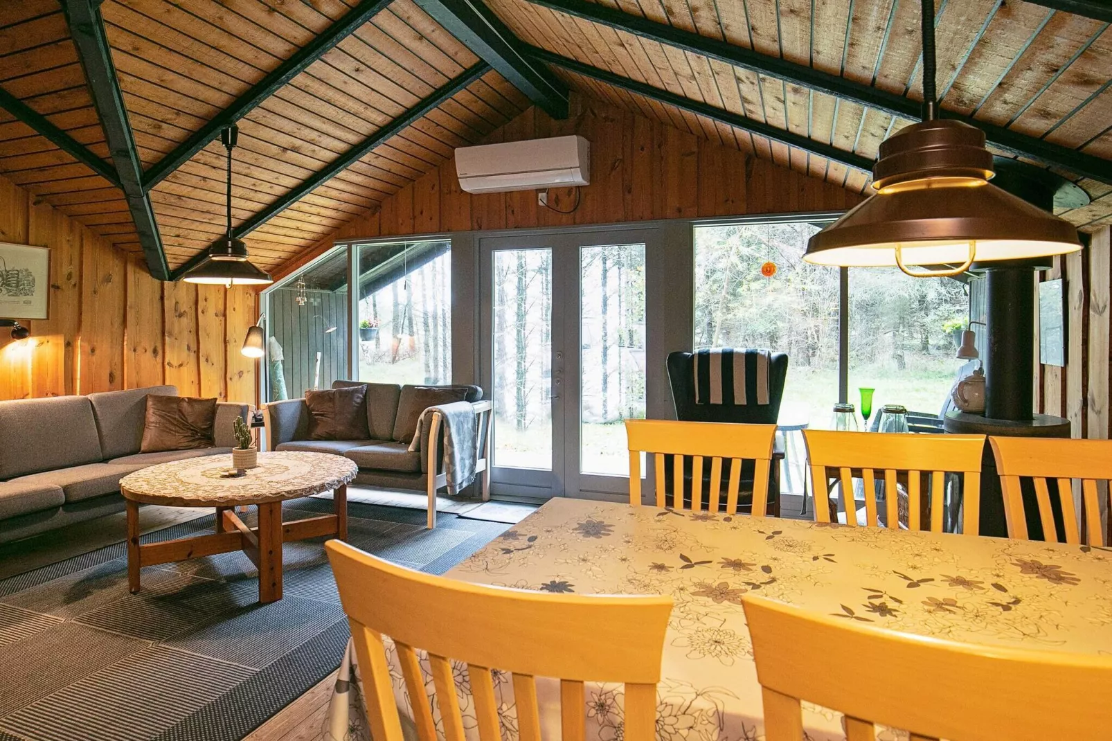 Rustig huisje toevluchtsoord in Lokken-By Traum-Binnen