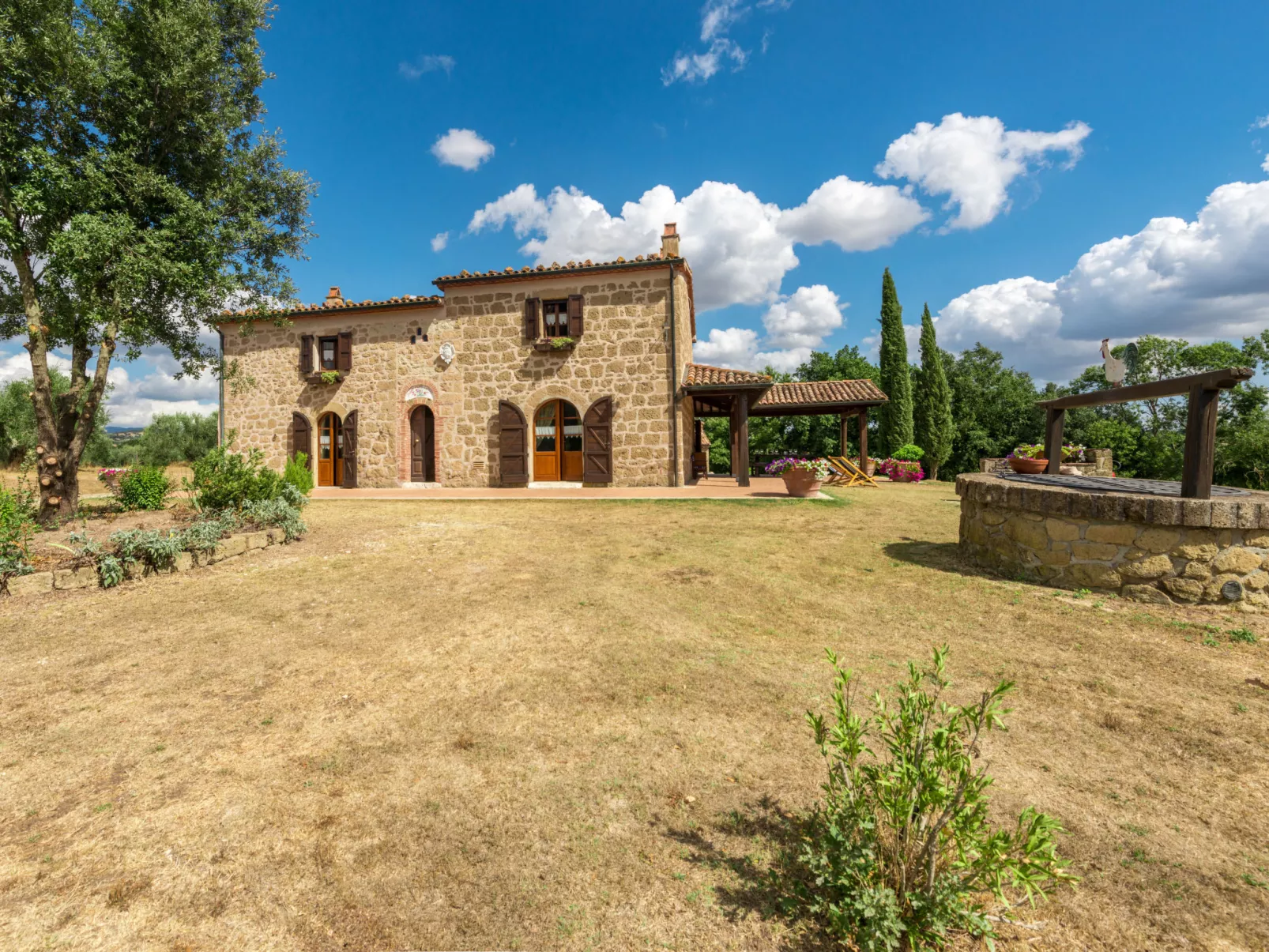 Casale Poggio Lupinaio-Buiten