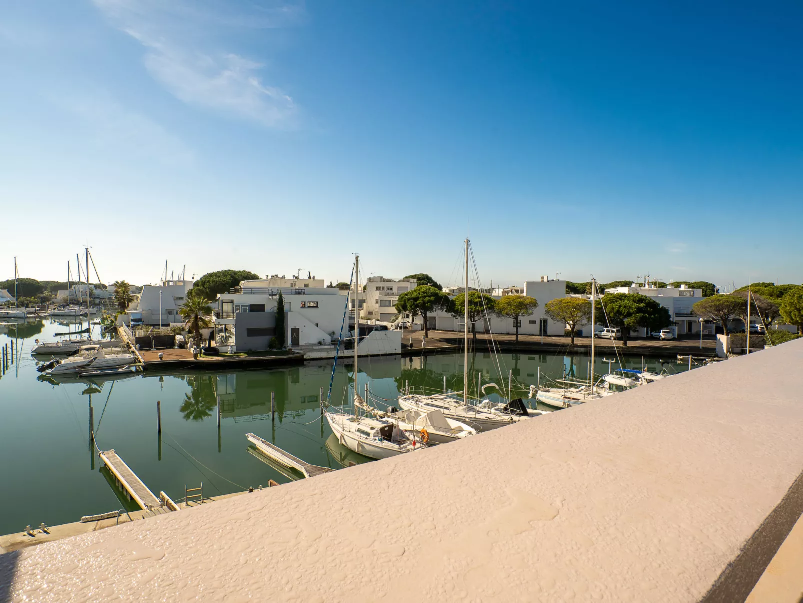 Les Marinas d'Ulysse IV-Buiten