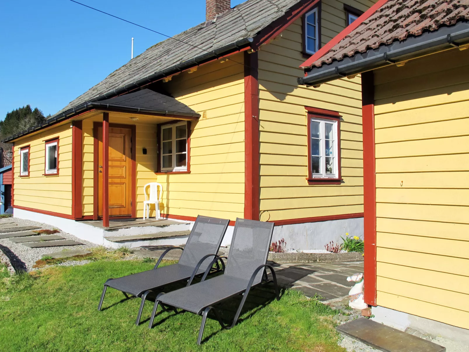 Gulehuset-Buiten