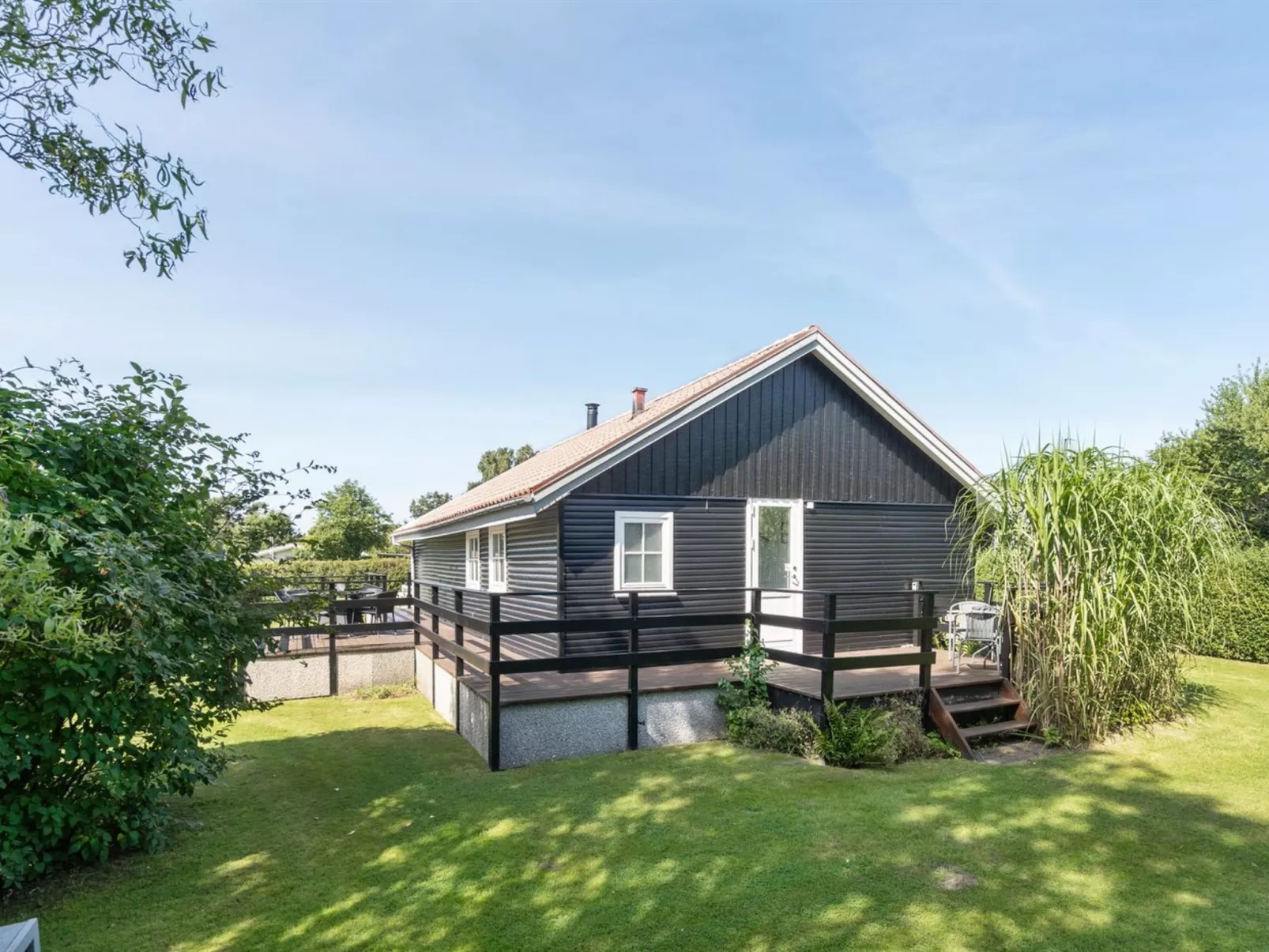 "Aage" - 300m to the inlet-Buiten