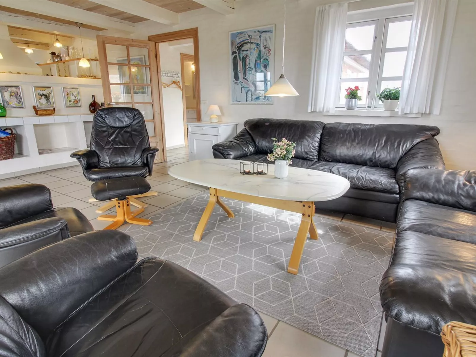"Skuli" - 200m from the sea-Binnen