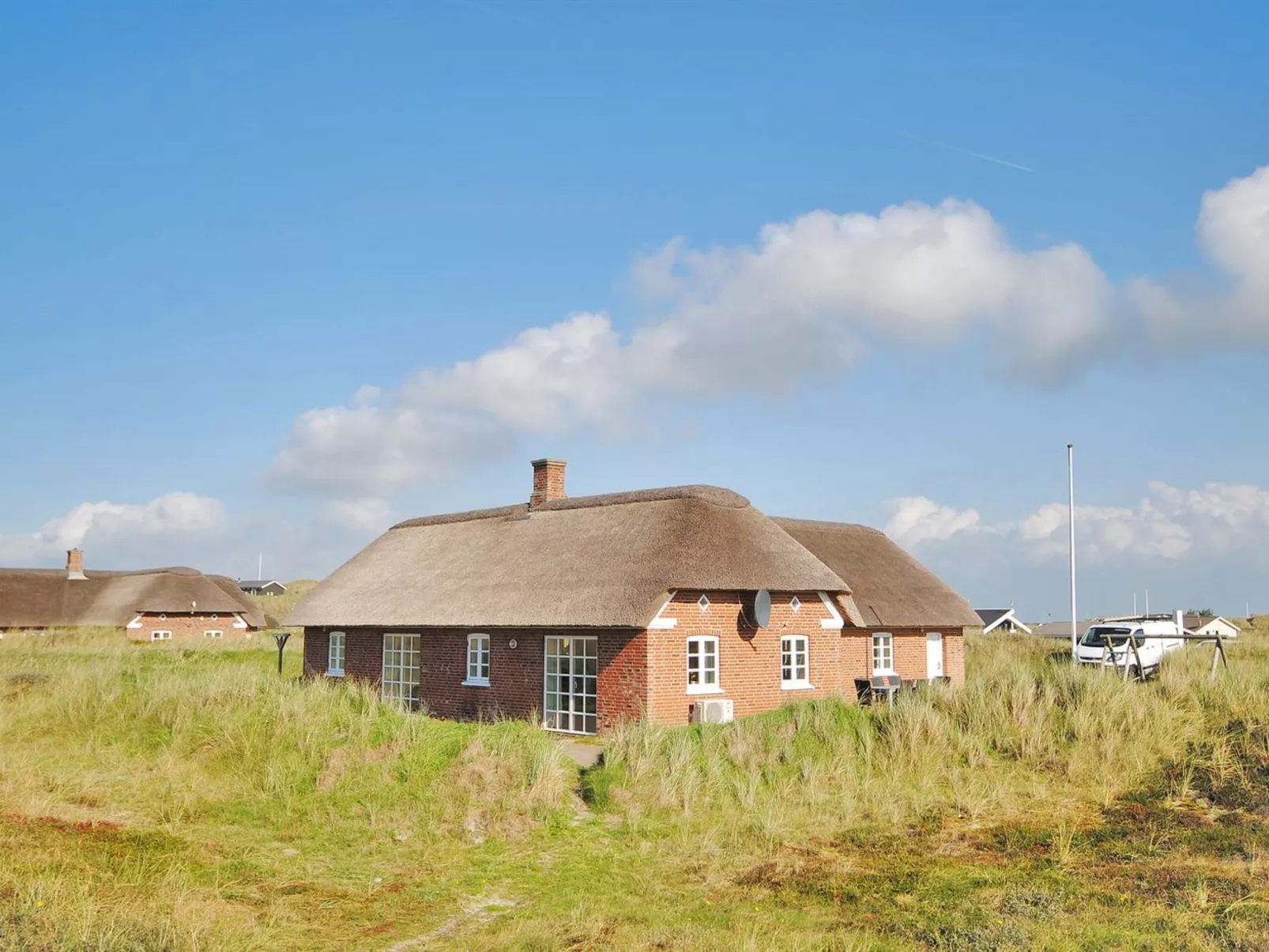 "Skuli" - 200m from the sea-Buiten