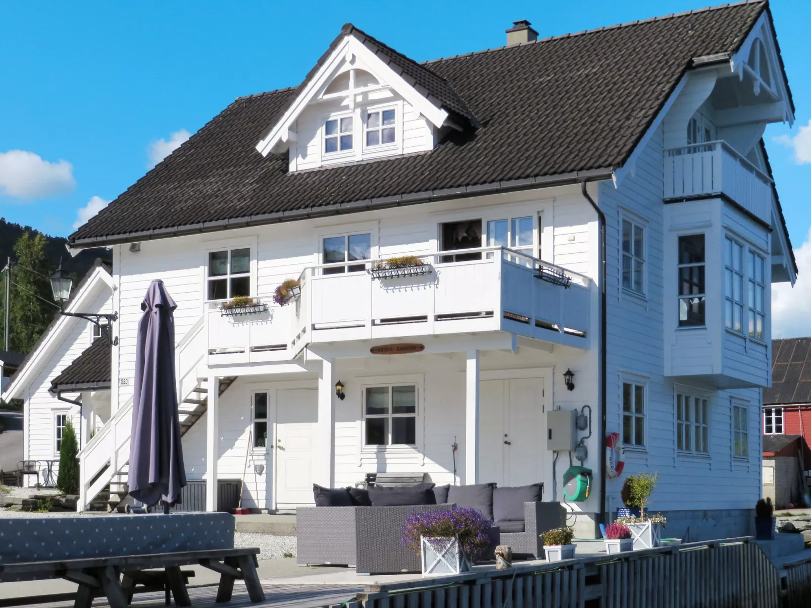 Bakkakaien (FJH440)-Buiten