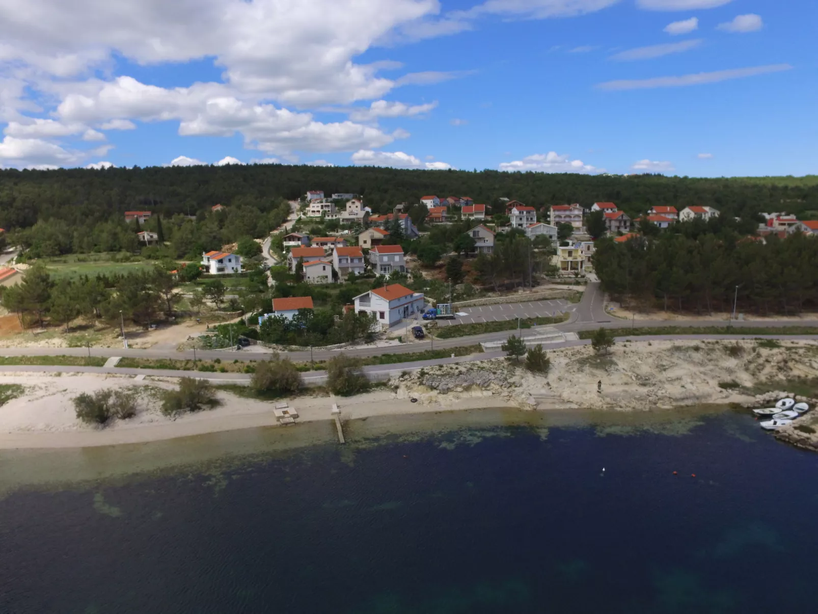 Nika-Buiten