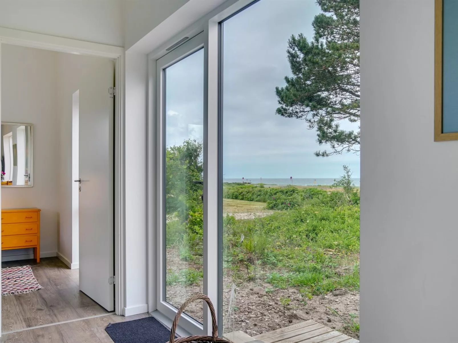"Gjorgje" - 100m from the sea-Binnen