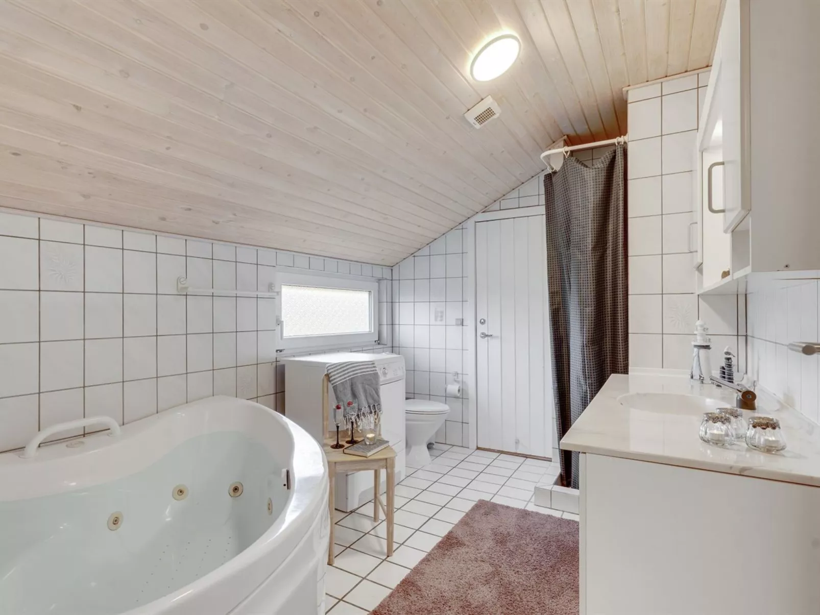 "Madsen" - 500m from the sea-Binnen