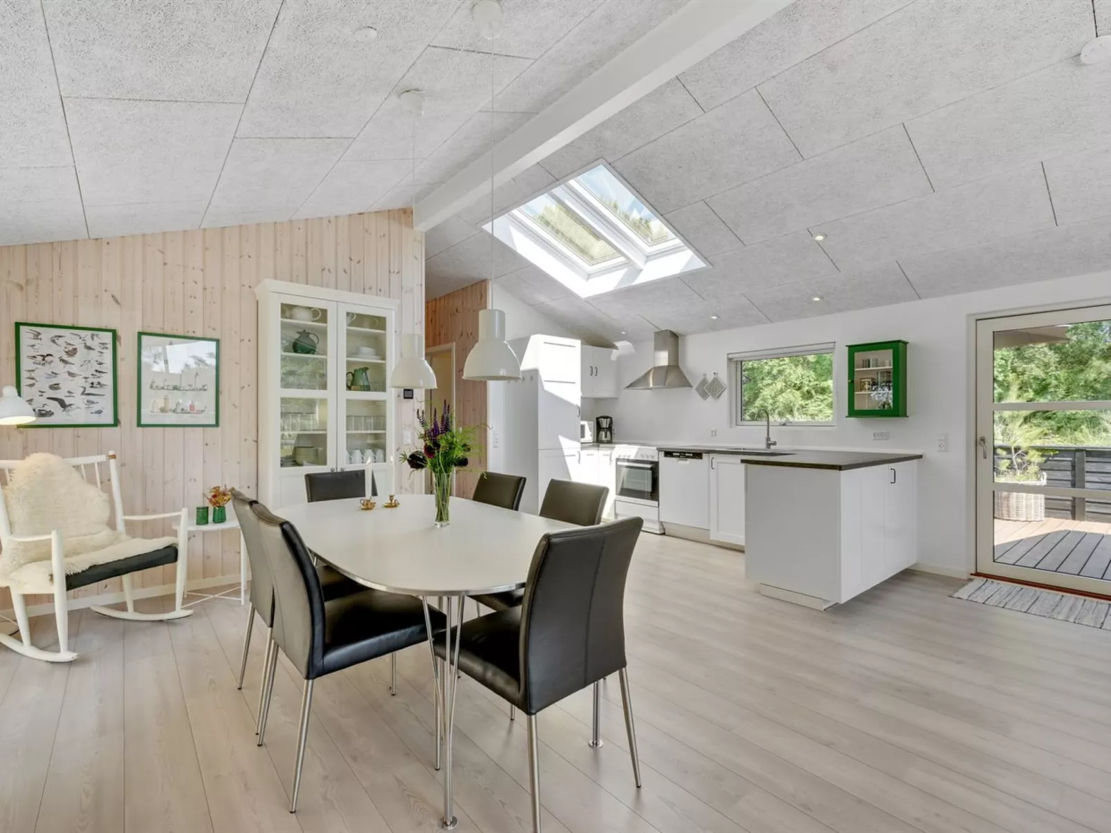 "Solja" - 500m from the sea-Binnen
