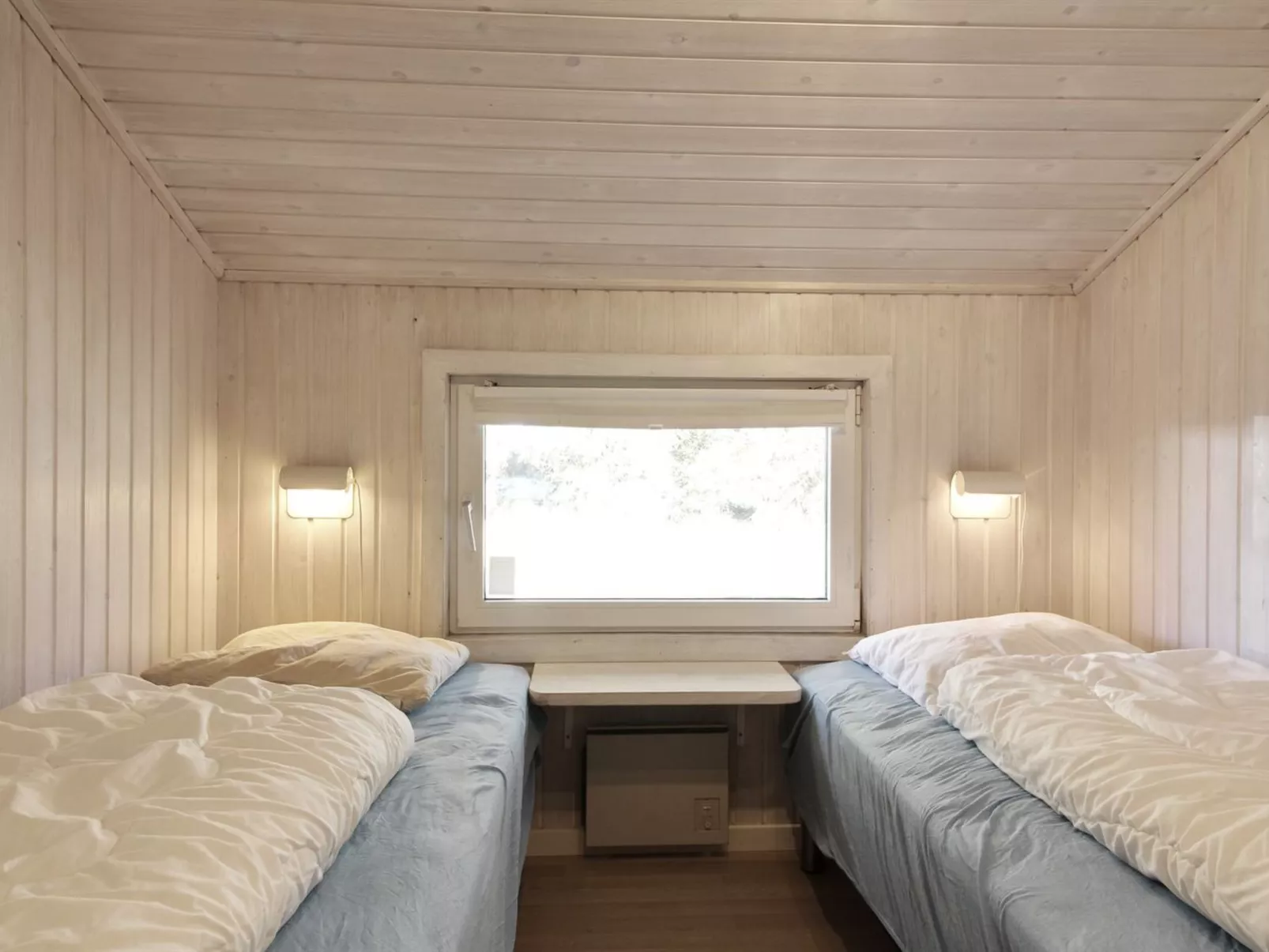 "Aponi" - 400m from the sea-Binnen