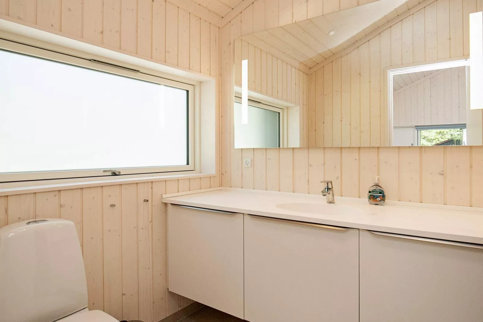 Moderne strandtoevlucht in osterby-By Traum-Binnen