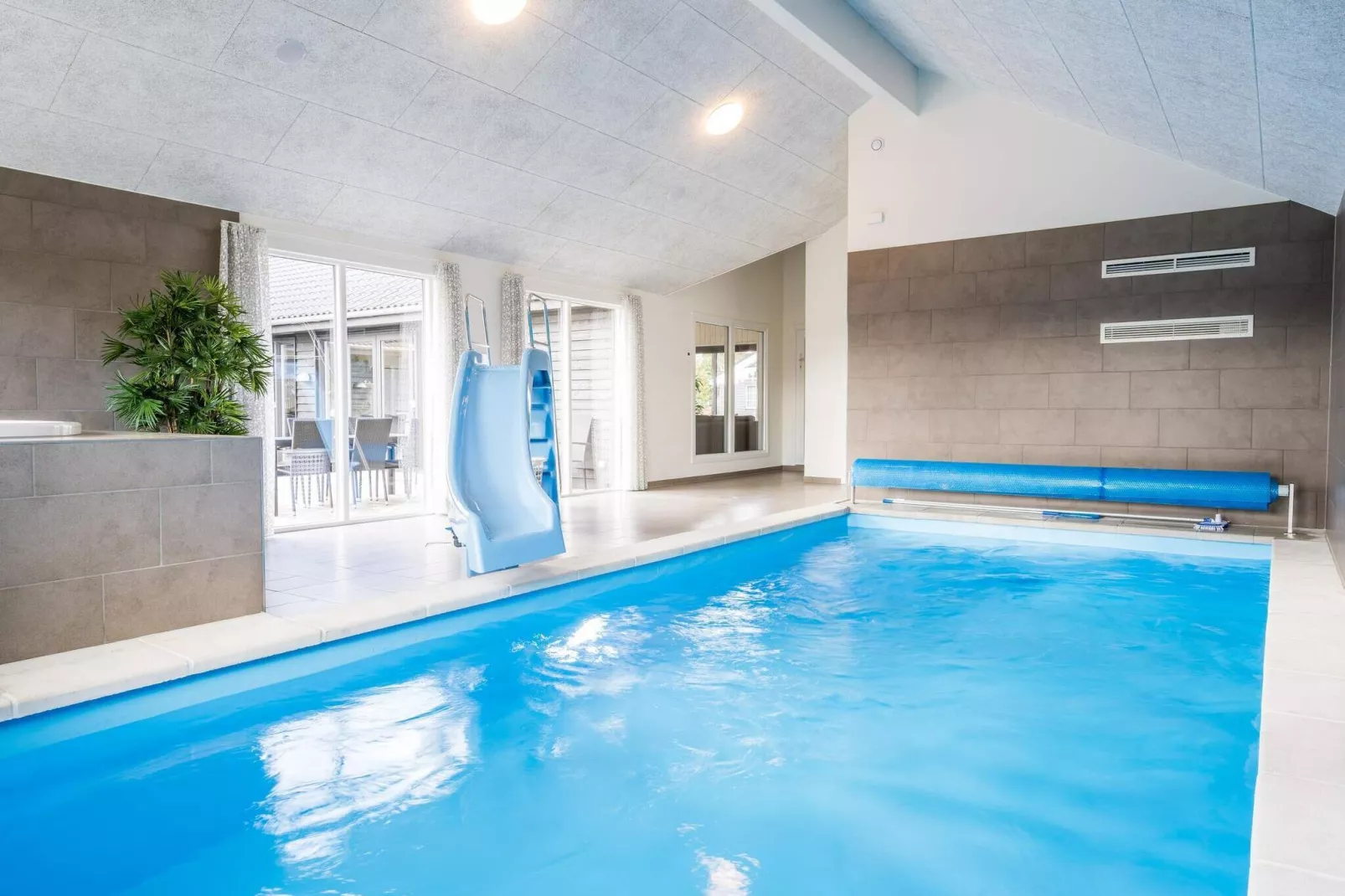 26 persoons vakantie huis in Nørre Nebel-Zwembad