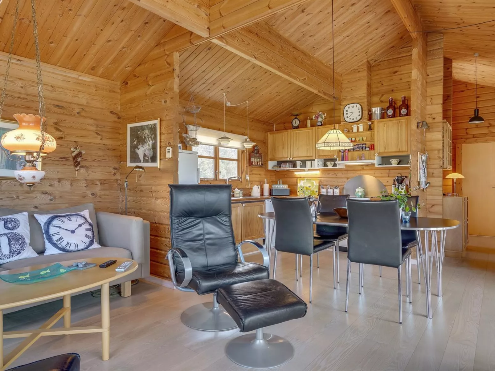 "Awarth" - 500m from the sea-Binnen