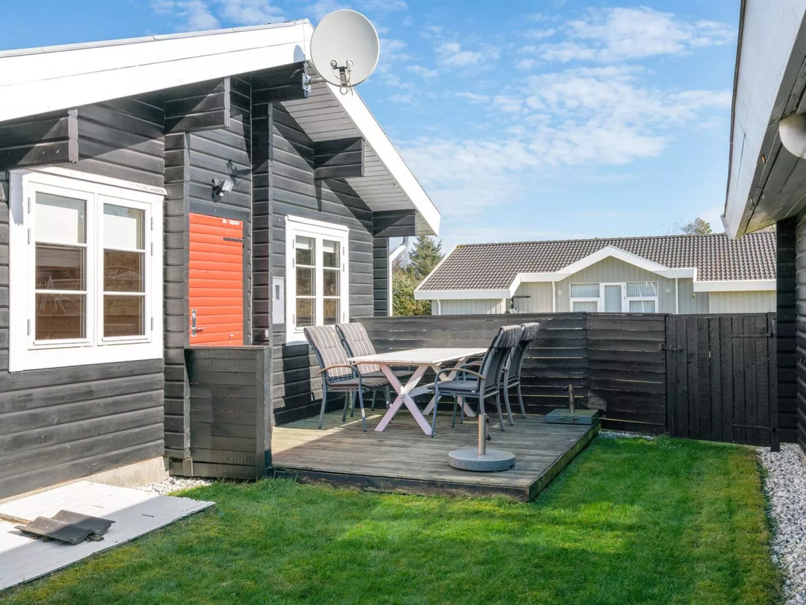 "Awarth" - 500m from the sea-Buiten