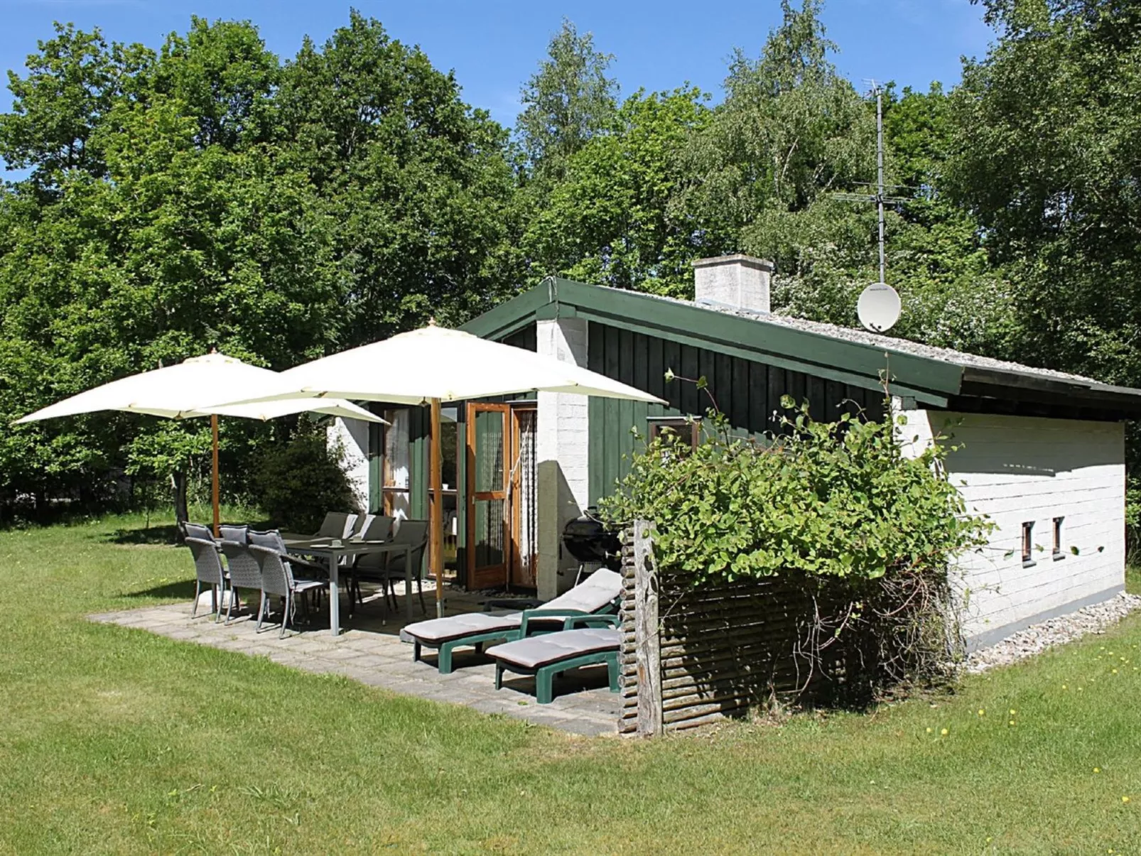 "Matta" - 800m from the sea-Buiten