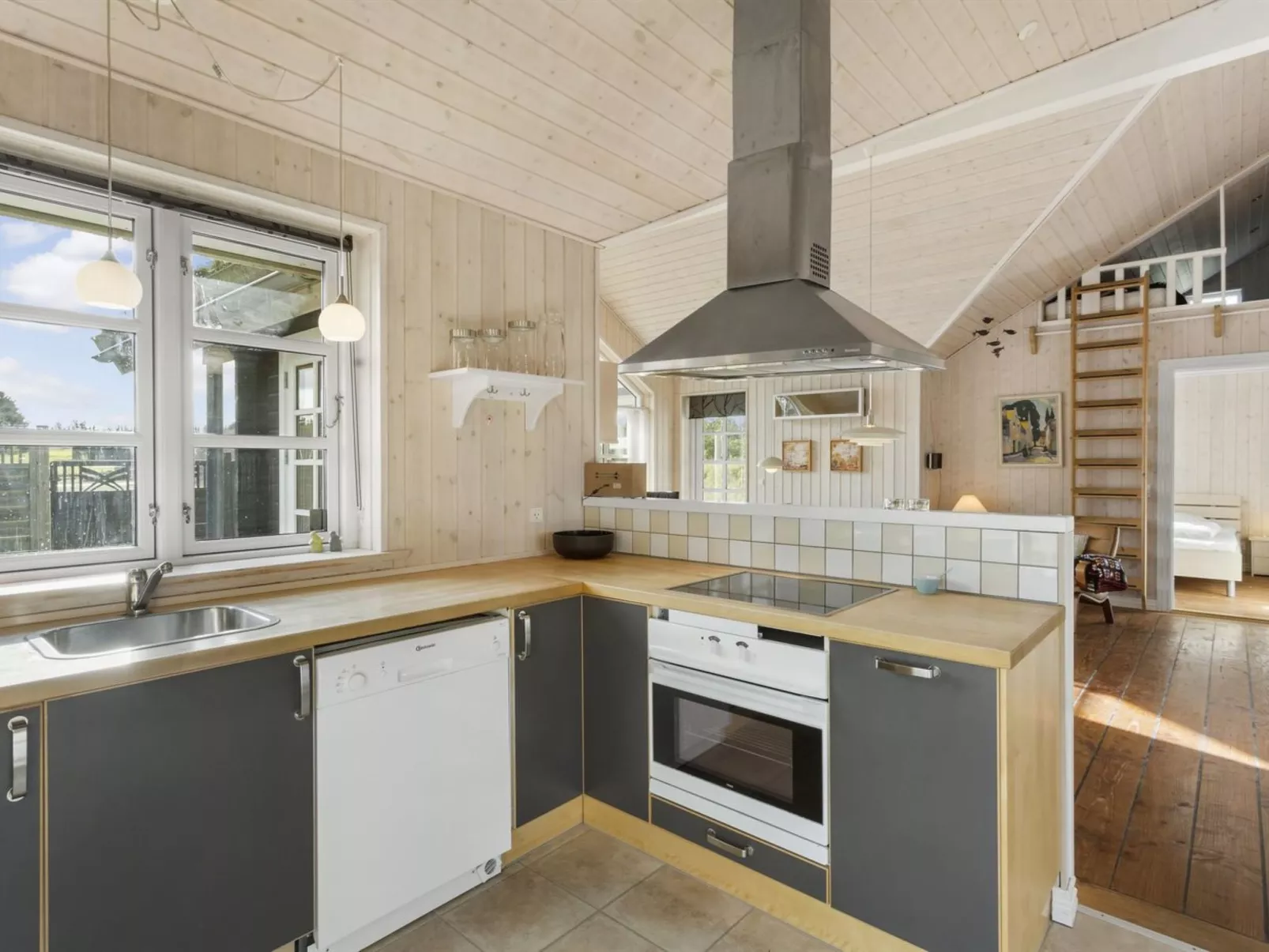 "Annemie" - 1.8km from the sea-Buiten