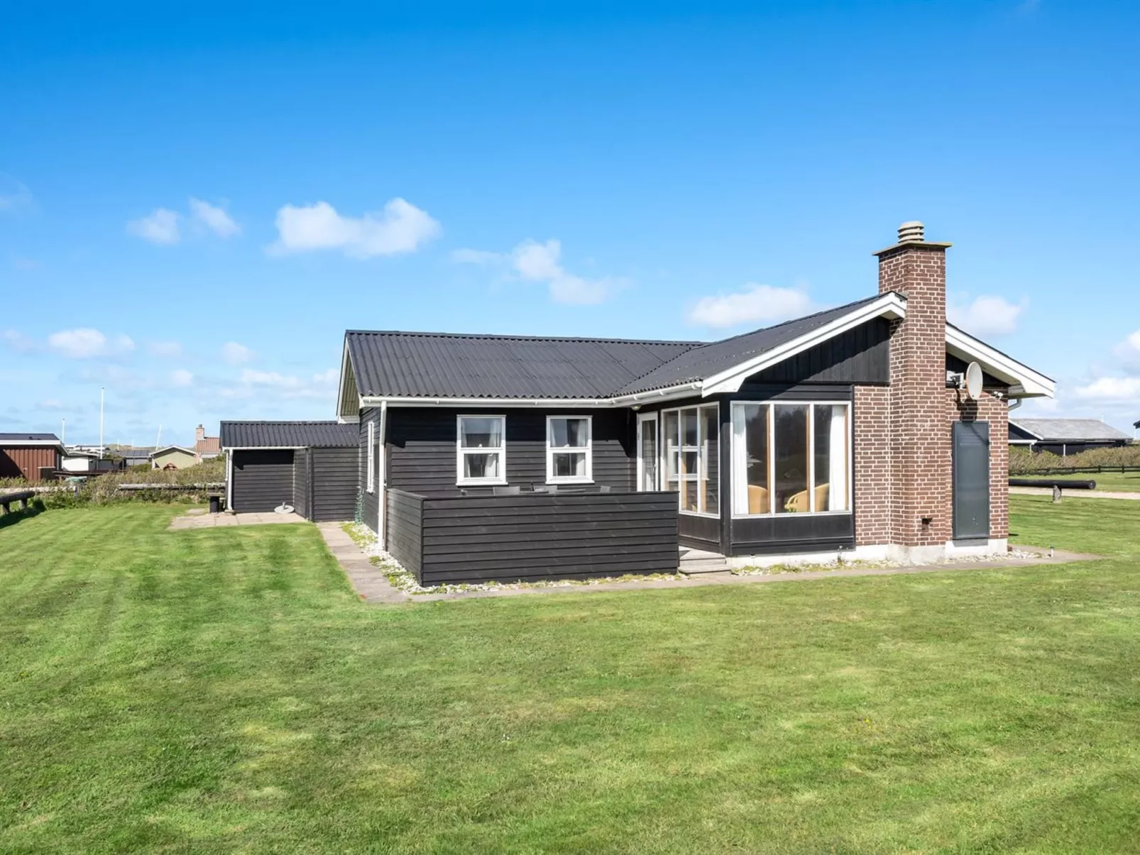 "Evely" - 300m from the sea-Buiten
