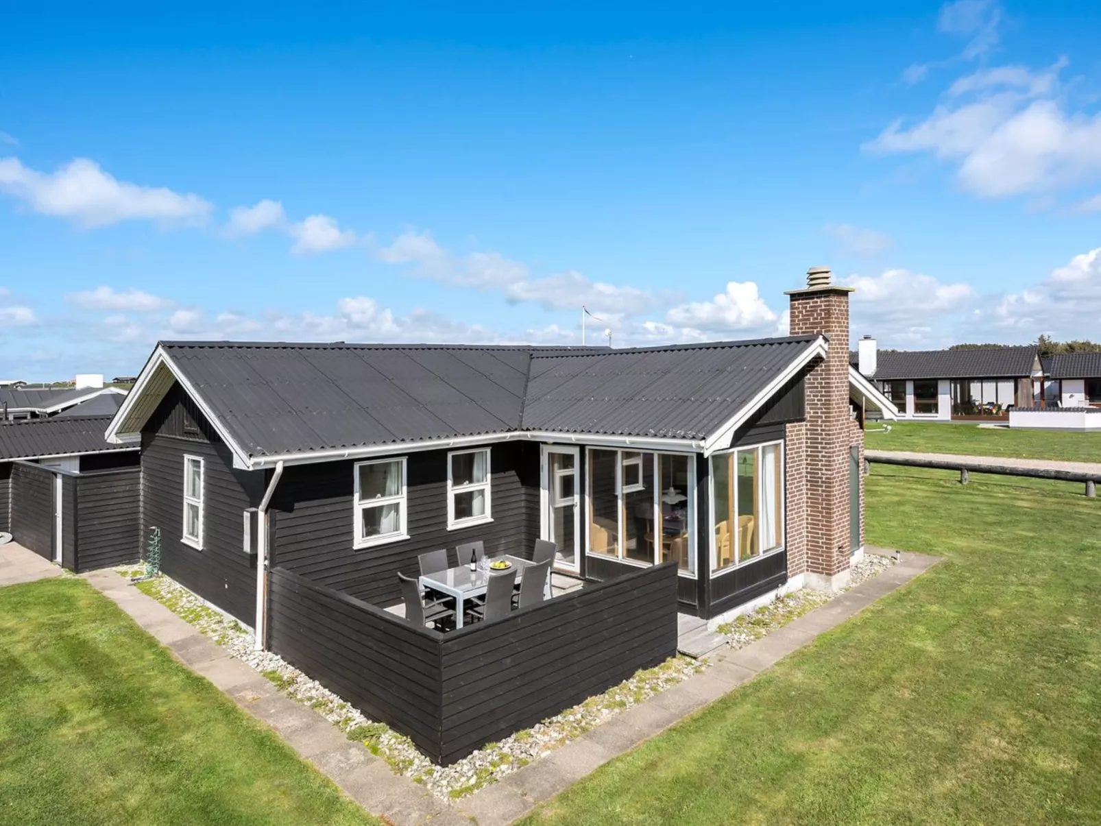 "Evely" - 300m from the sea-Buiten