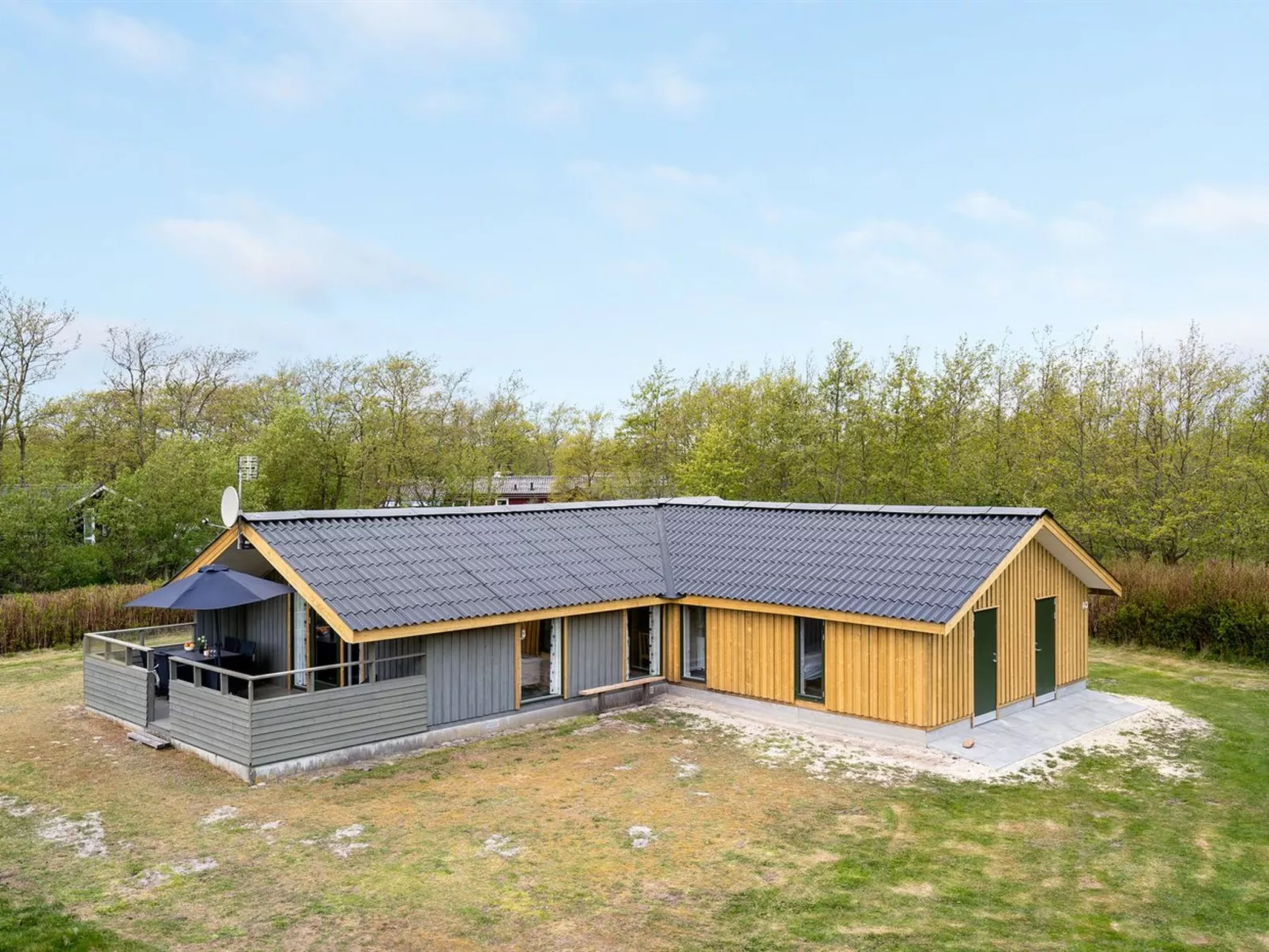 "Arona" - 1.5km from the sea-Buiten