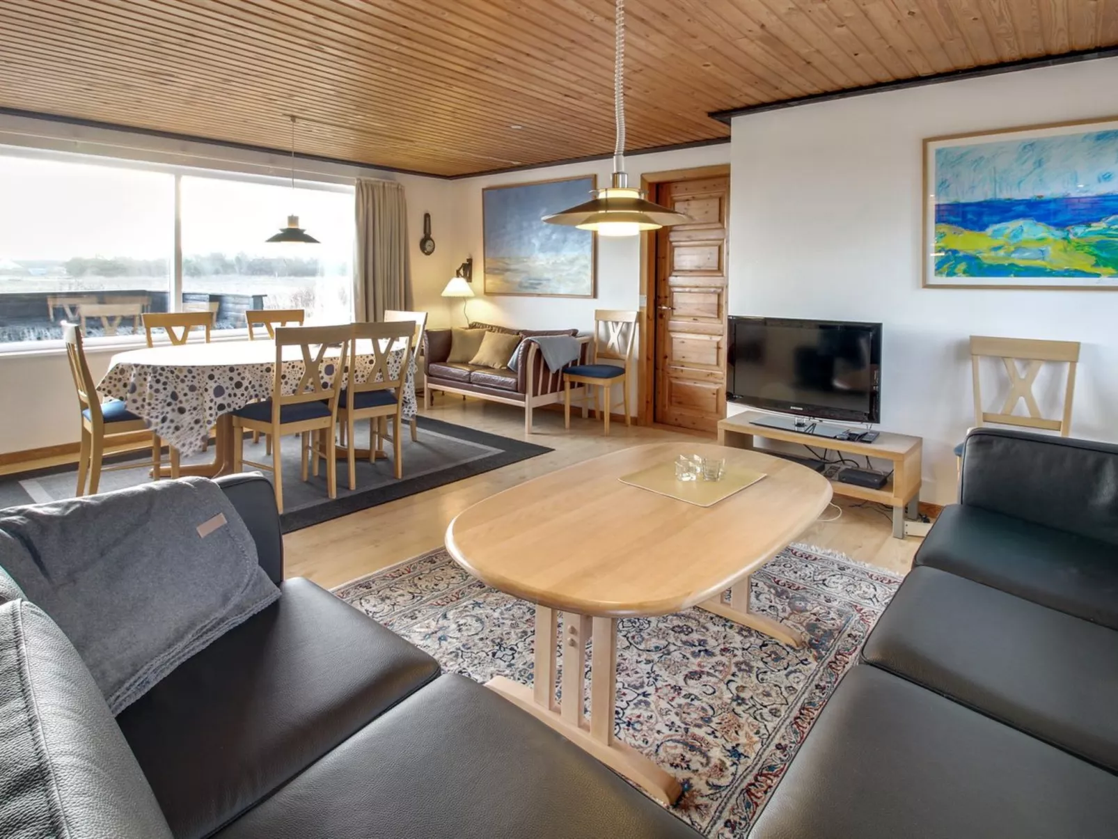 "Agot" - 3.3km from the sea-Binnen
