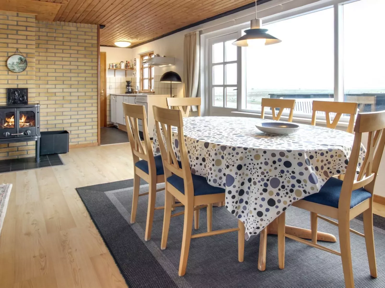 "Agot" - 3.3km from the sea-Binnen