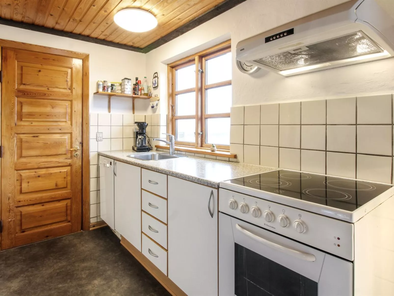 "Agot" - 3.3km from the sea-Binnen