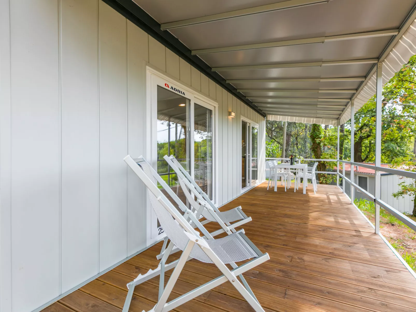 Adria Home (GDO203)-Buiten