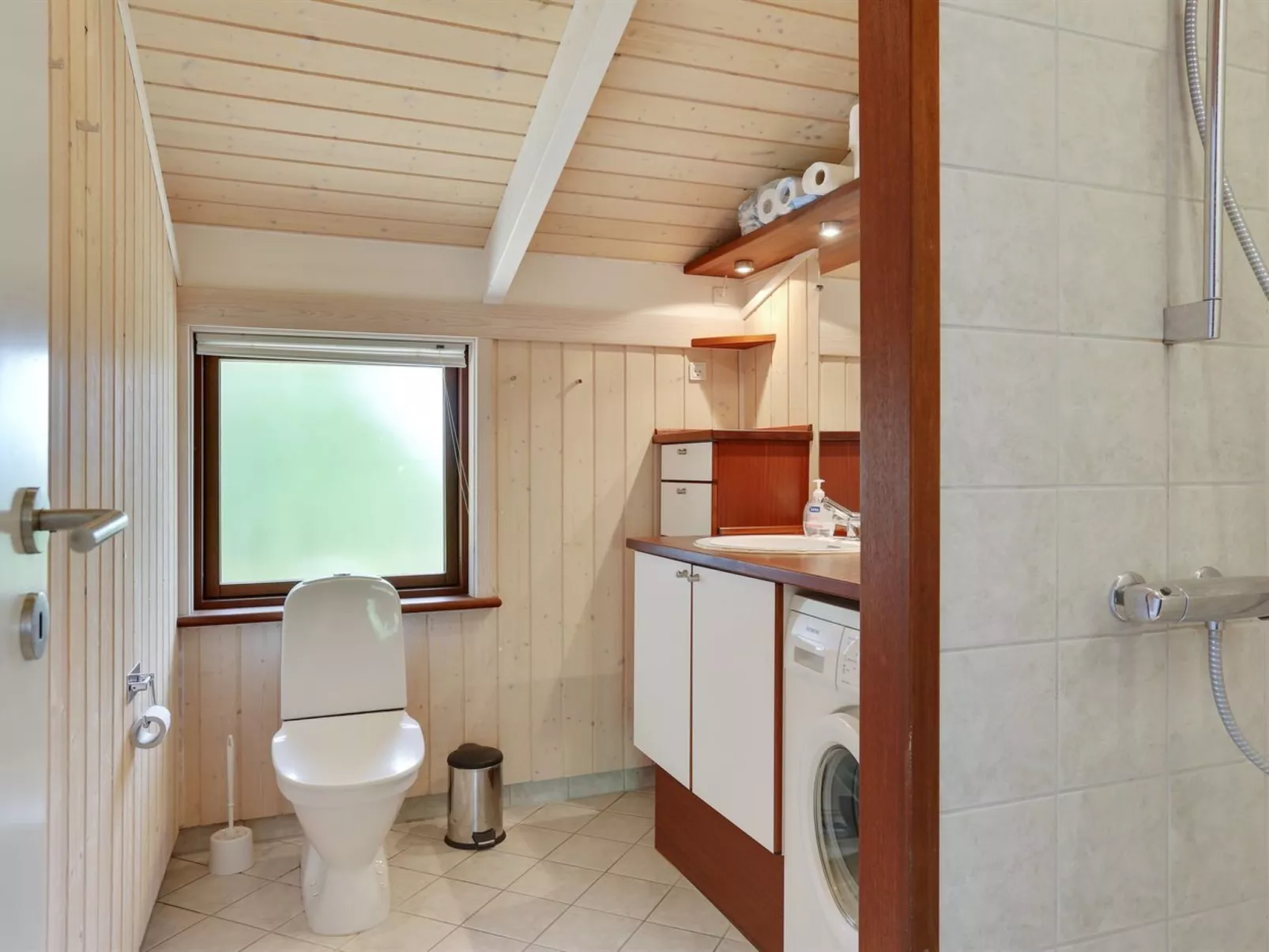 "Bernarda" - 400m from the sea-Binnen