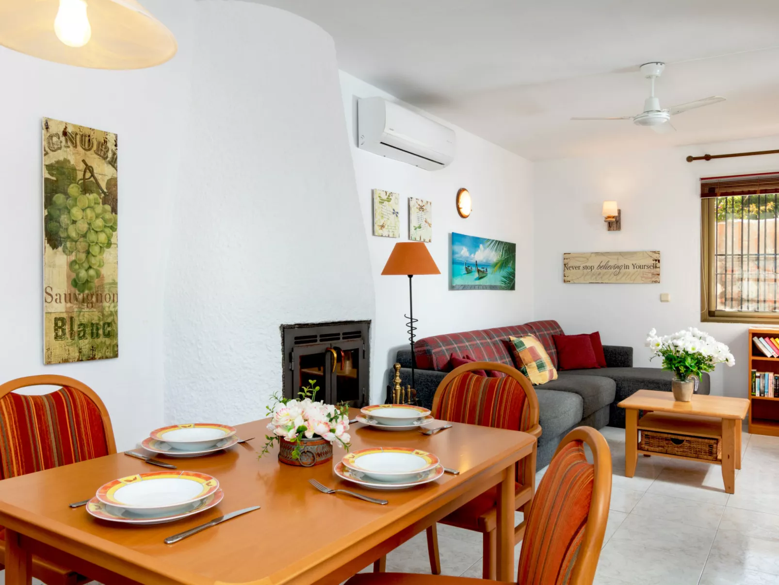 Las Buganvillas