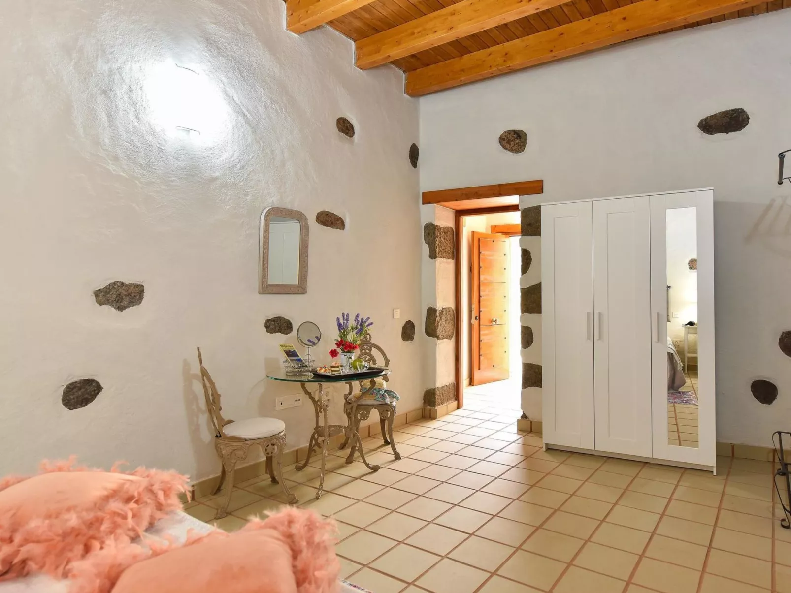 Los Algodones Cottage with Pool-Binnen