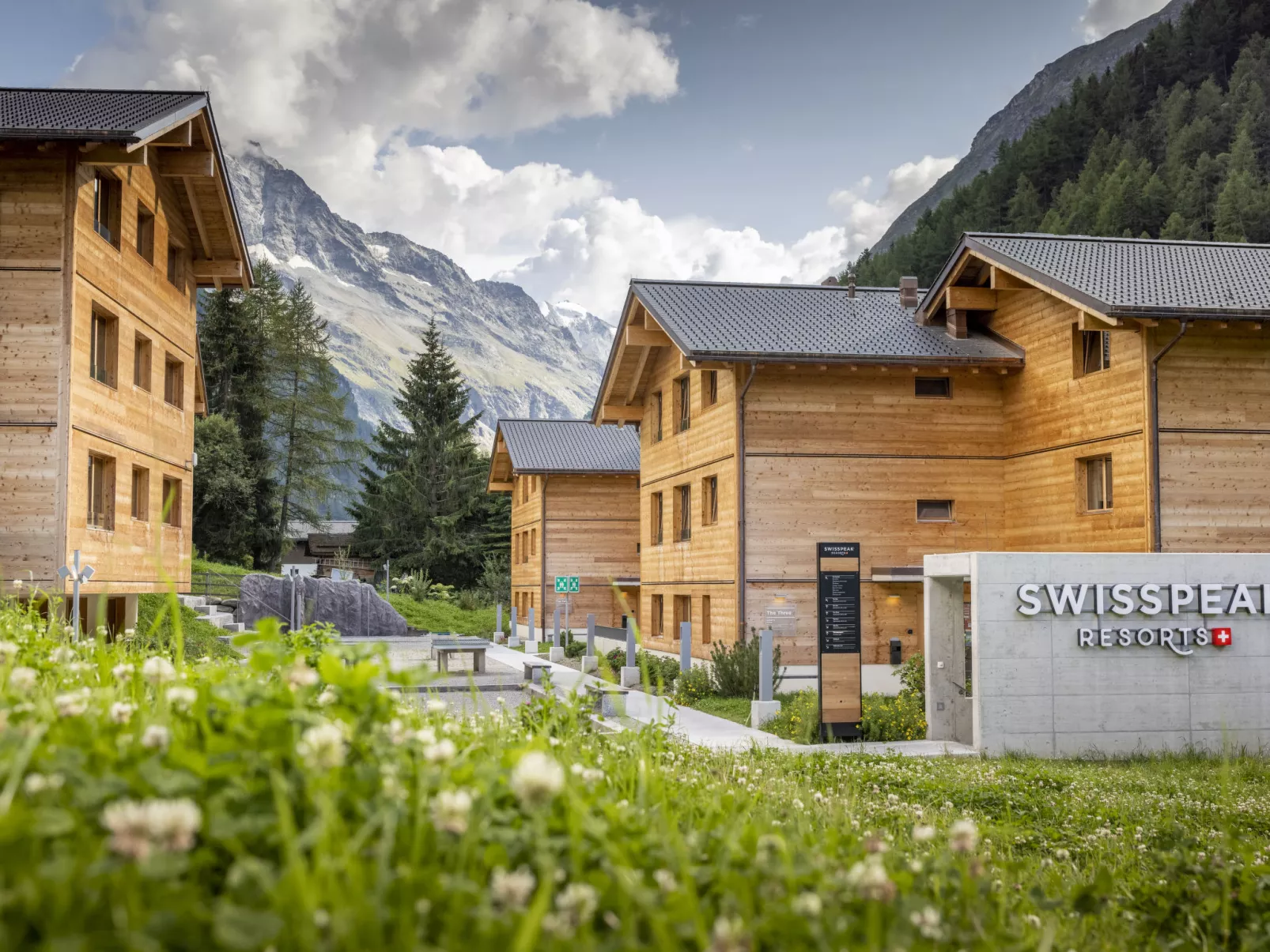SWISSPEAK Resorts Zinal-Buiten