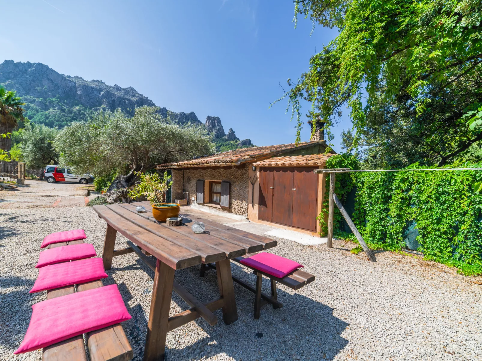 Cala Tuent-Buiten