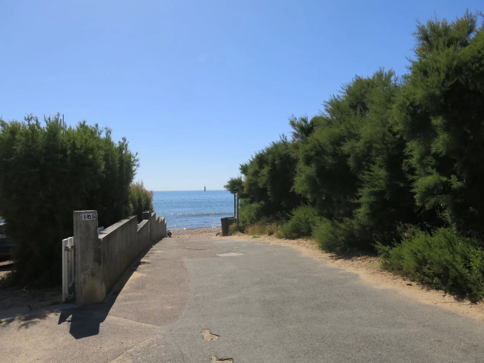 Charme de la plage des Sables-Buiten