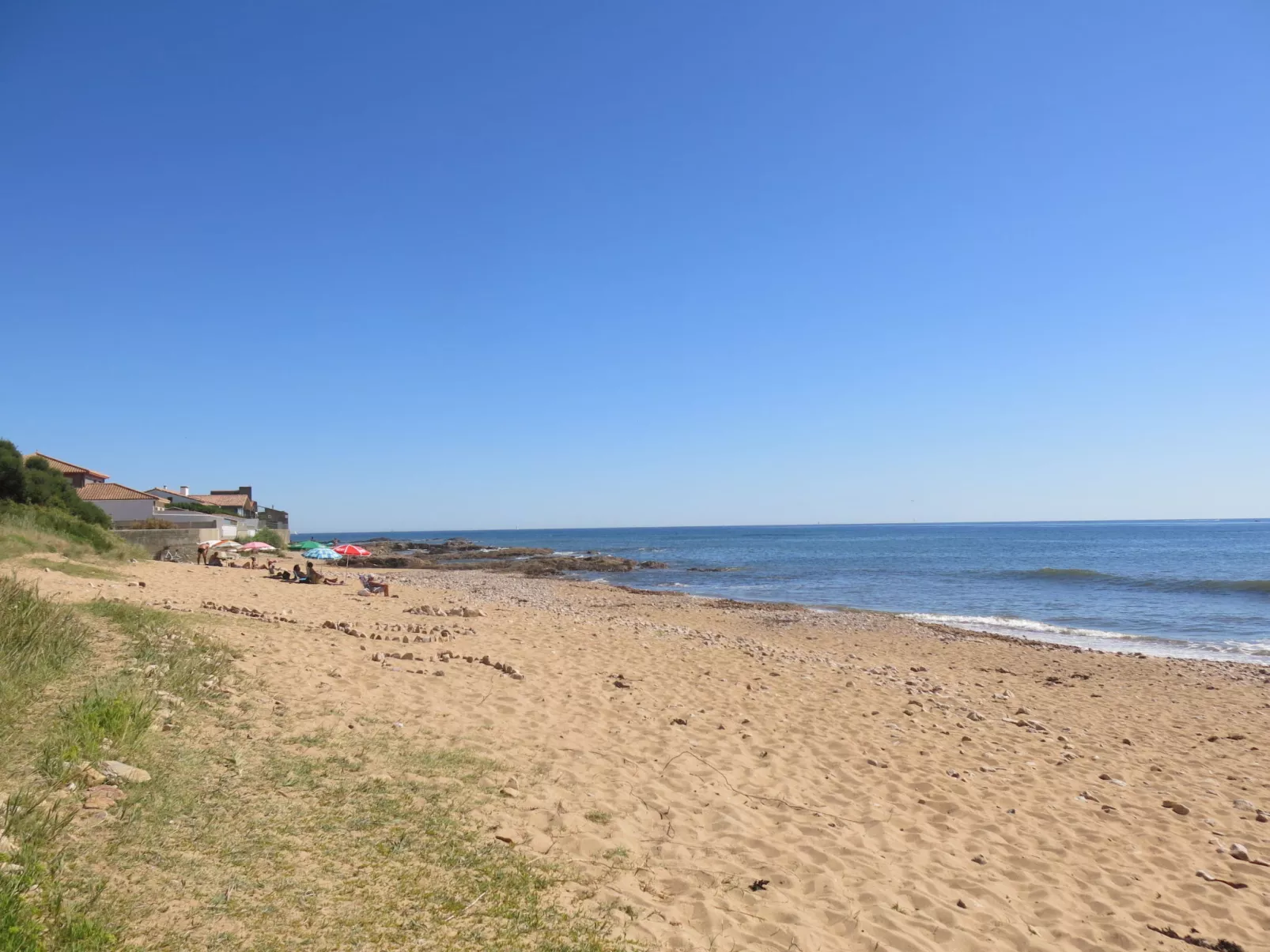 Charme de la plage des Sables-Buiten