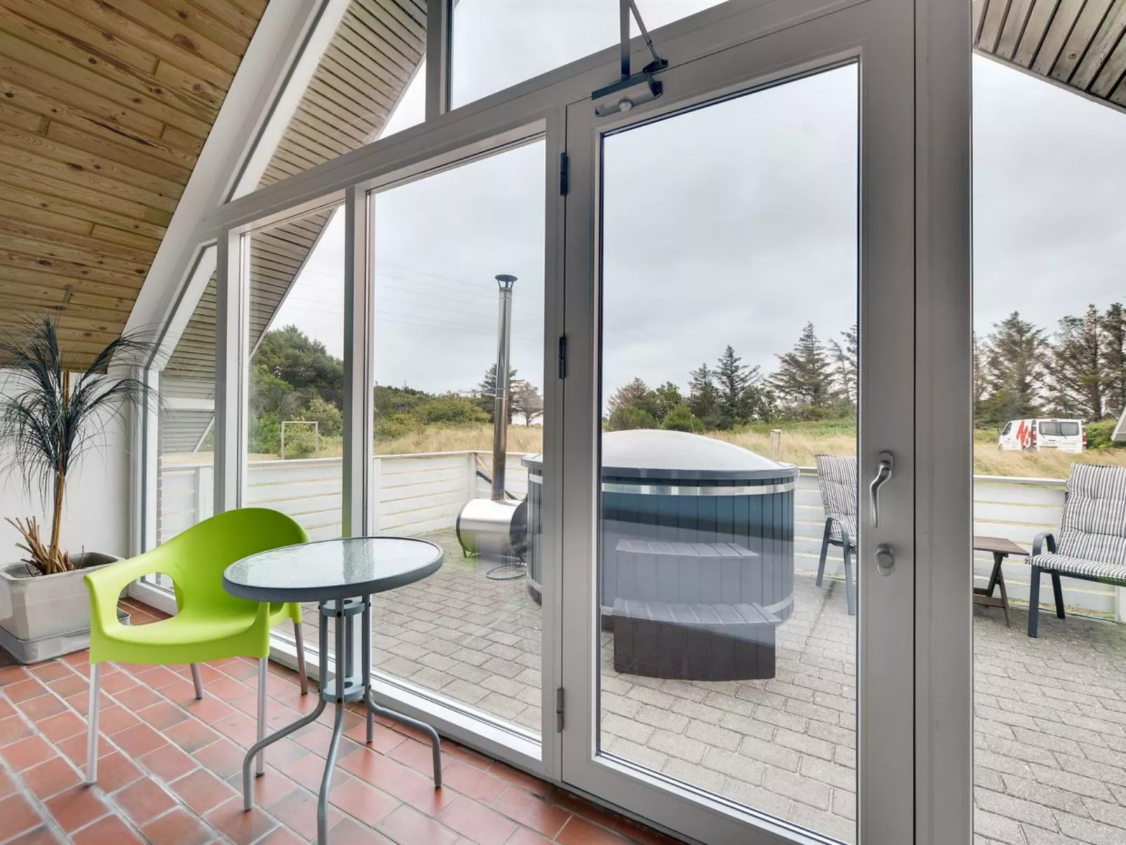 "Tuomi" - 900m from the sea-Binnen
