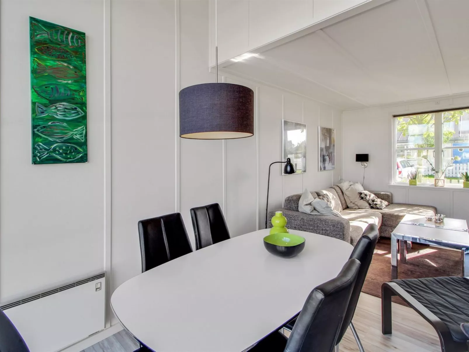 "Nalle" - 5m from the sea-Binnen