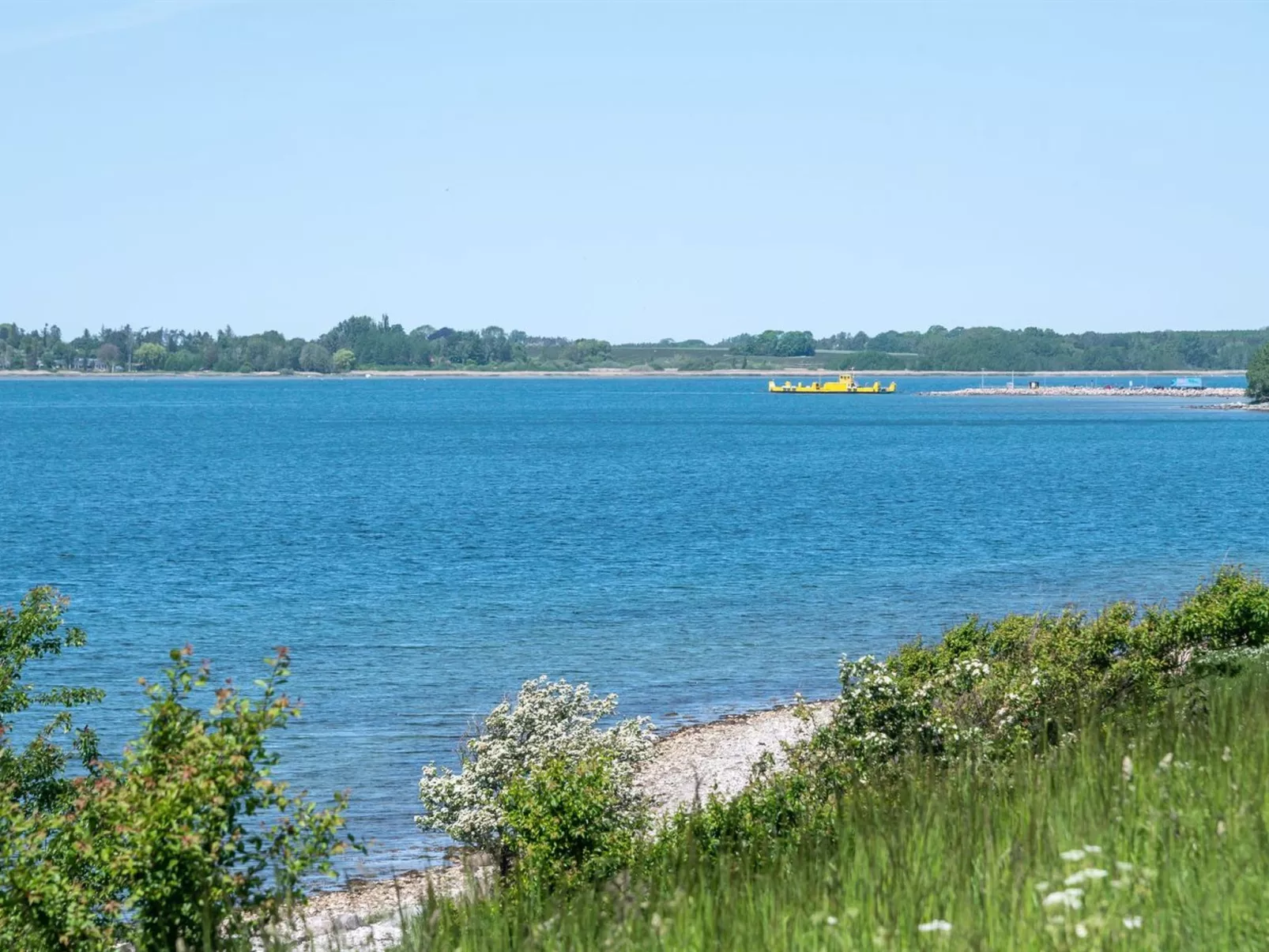 "Tobrjön" - 200m to the inlet-Buiten