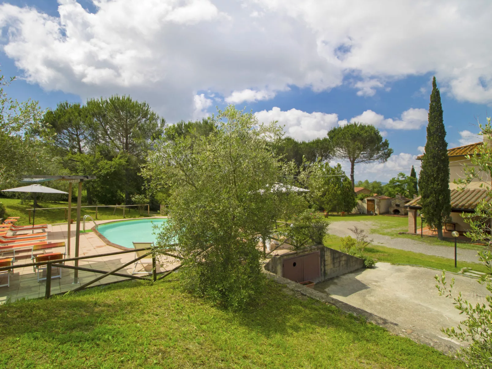 Villa Etrusca-Buiten