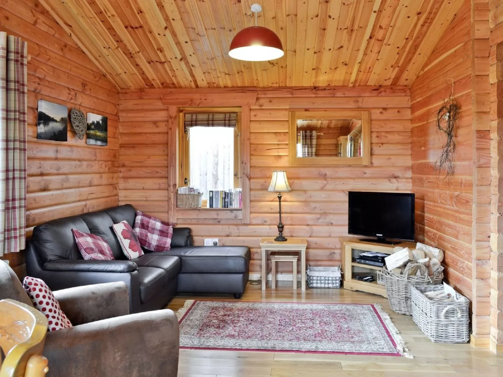 Bonnie View Lodge-Binnen