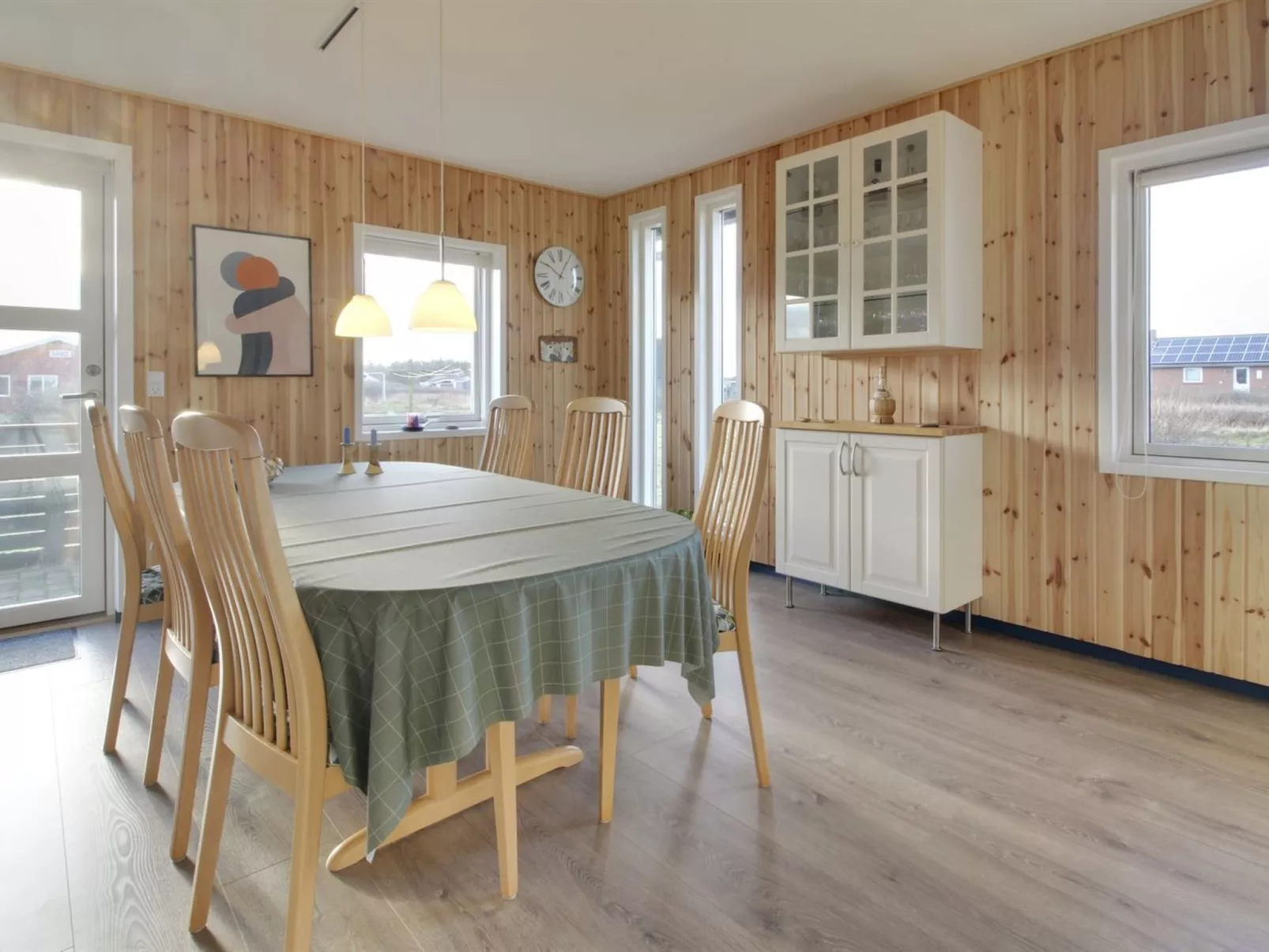 "Viveka" - 500m from the sea-Binnen