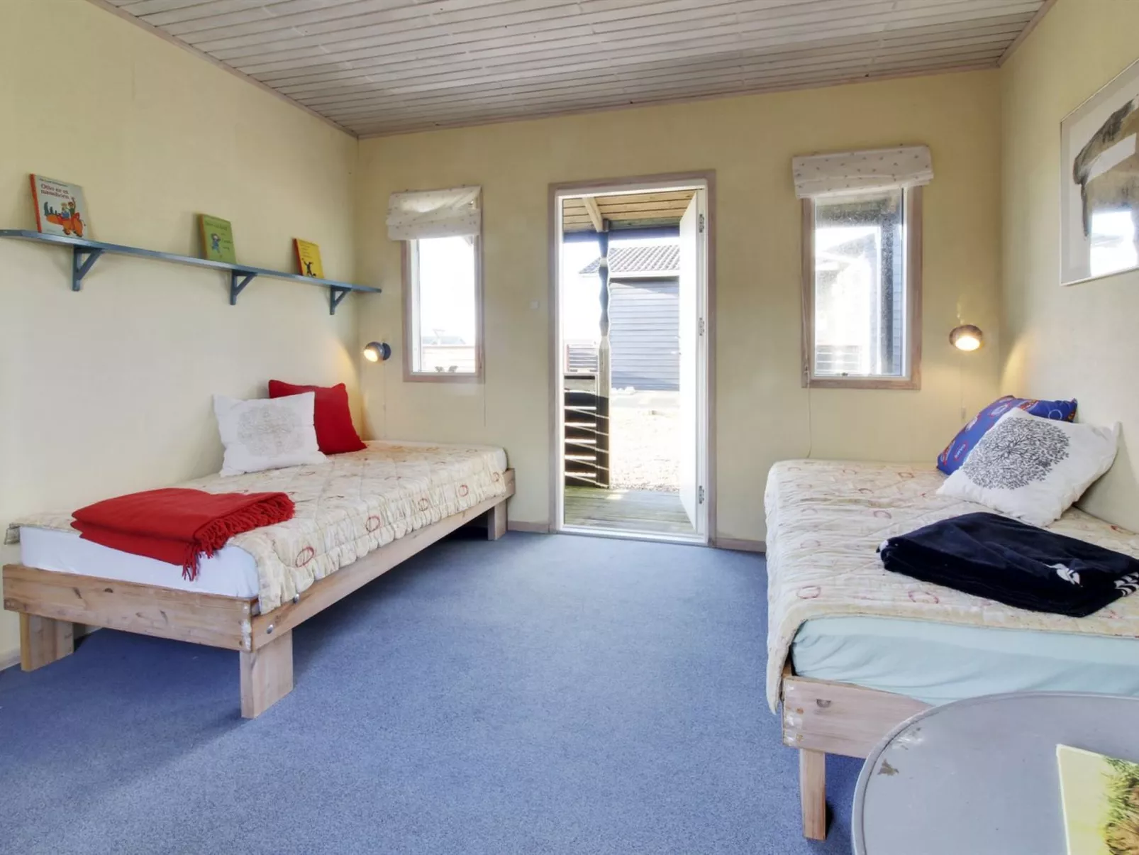 "Viveka" - 500m from the sea-Binnen