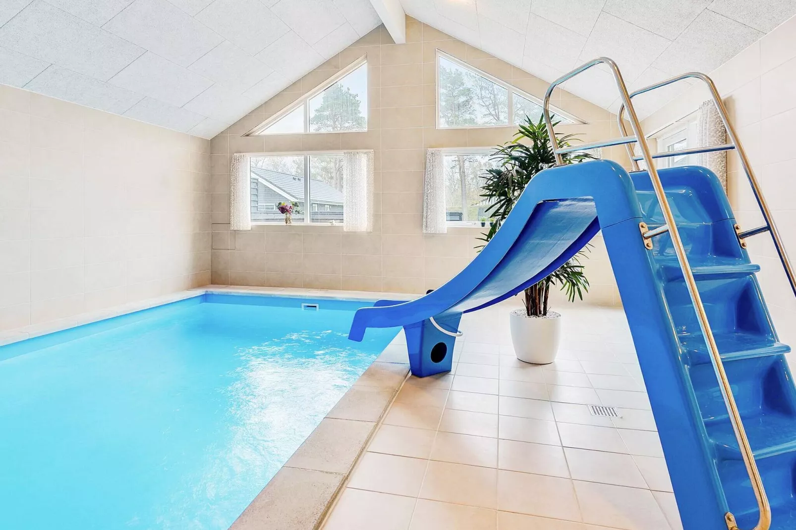 16 persoons vakantie huis in Væggerløse-Zwembad