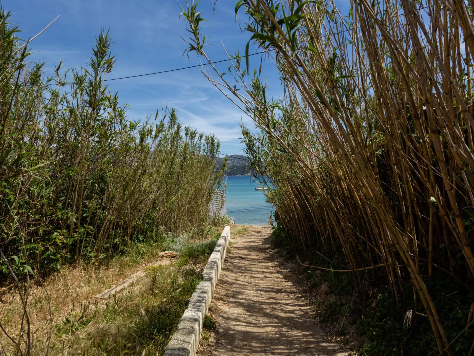 Cap Négre : Domaine de la Pinède-Buiten