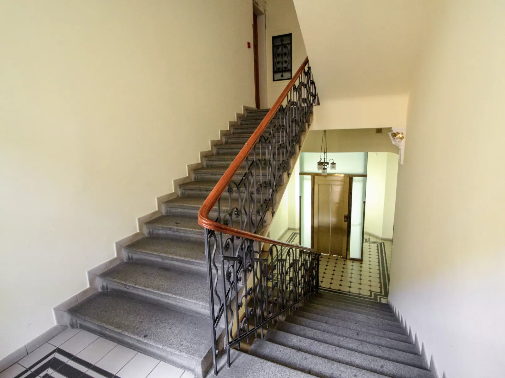Manes Residence-Binnen