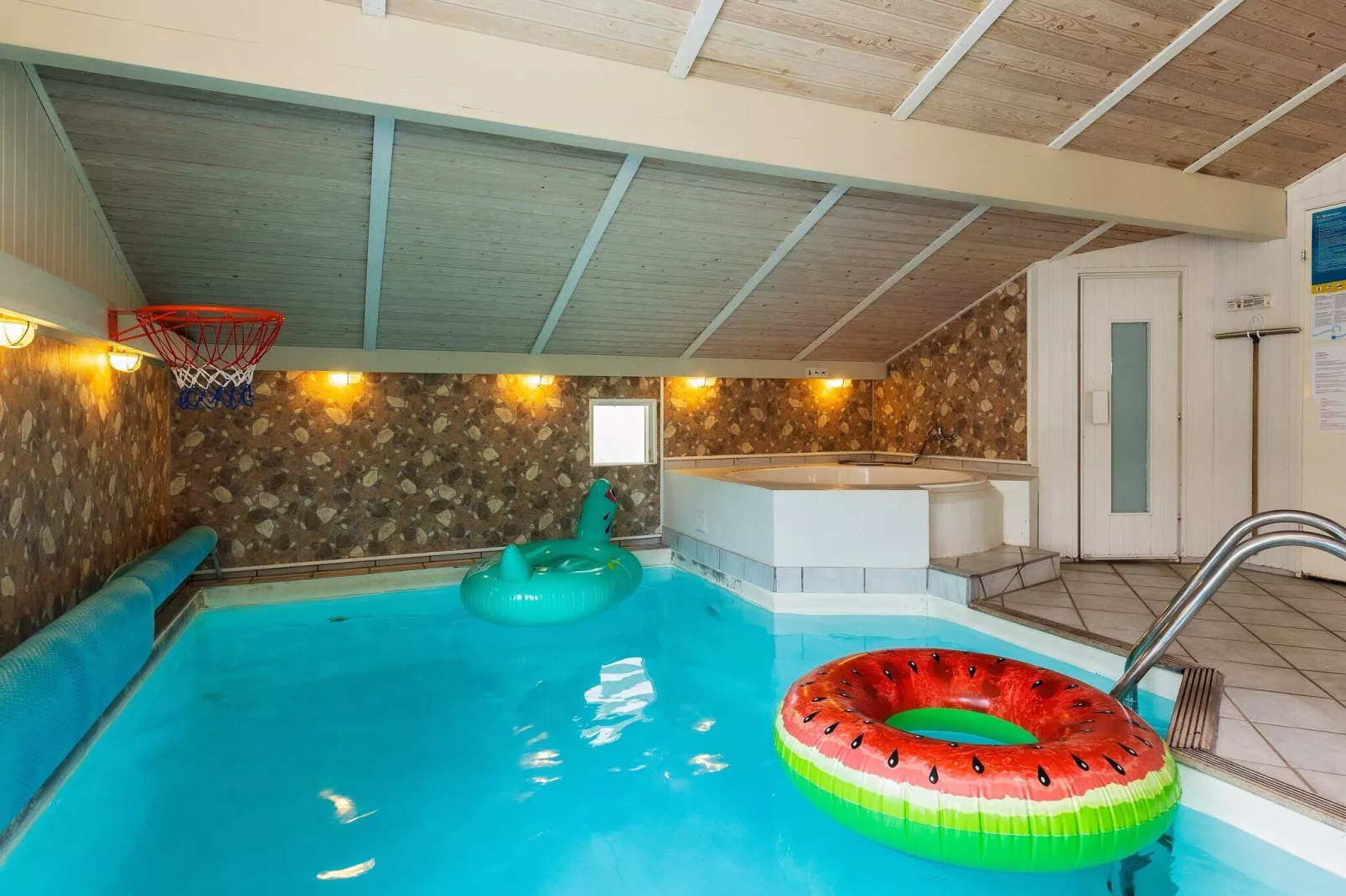 10 persoons vakantie huis in Humble-Zwembad