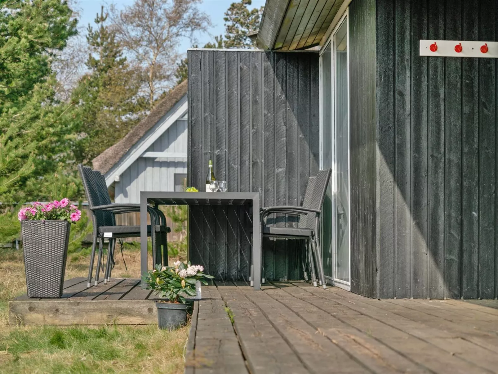 "Thomine" - 200m from the sea-Binnen