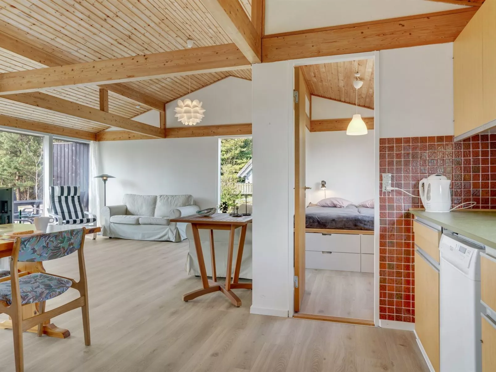 "Thomine" - 200m from the sea-Buiten