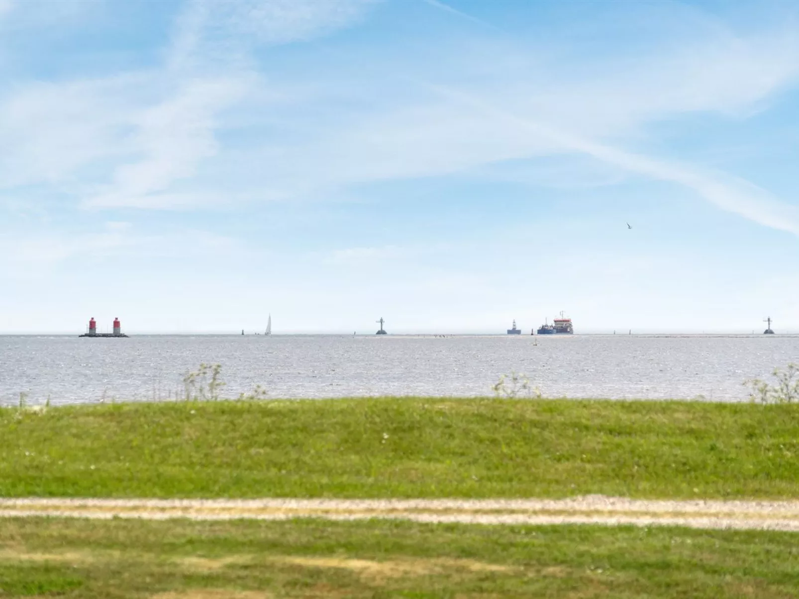"Roope" - 50m from the sea-Buiten