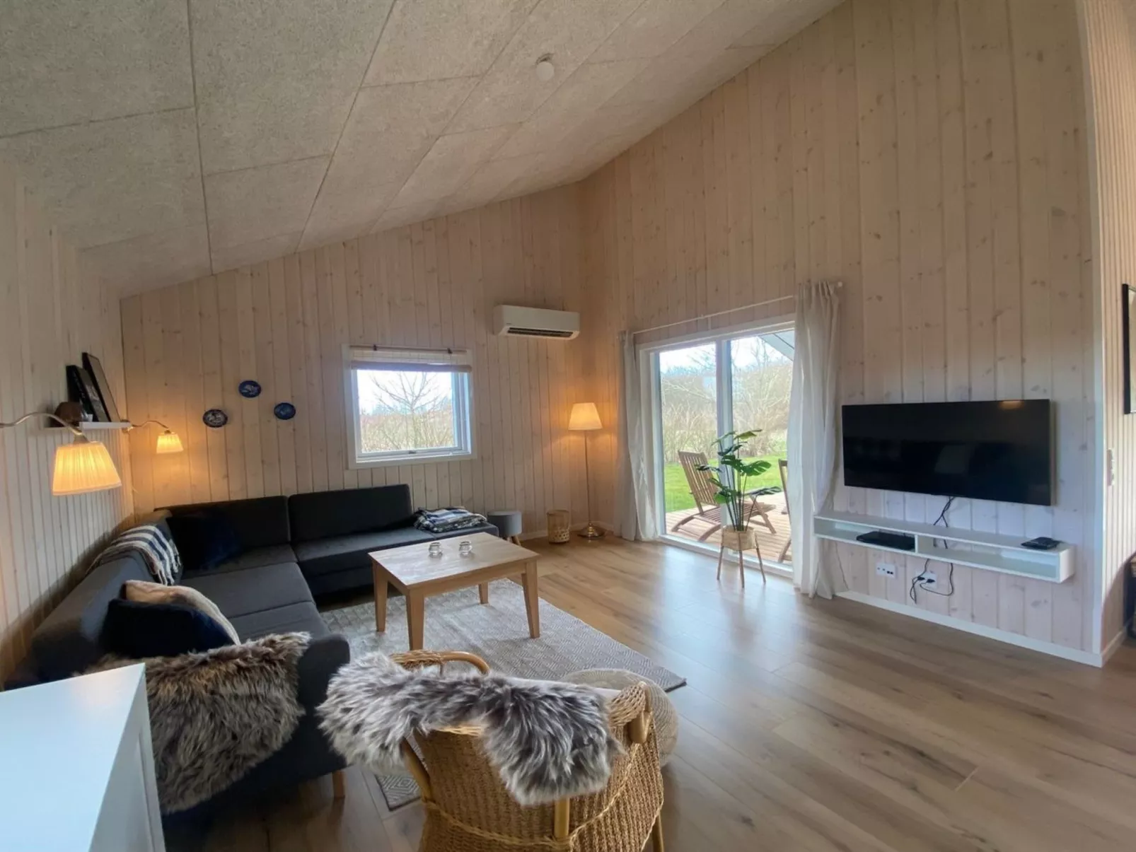 "Hasten" - 600m from the sea-Binnen