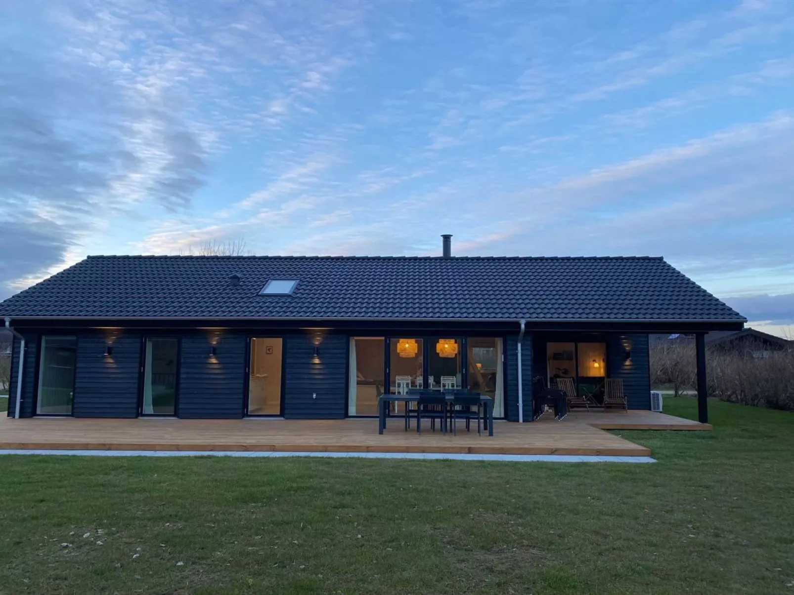 "Hasten" - 600m from the sea-Buiten