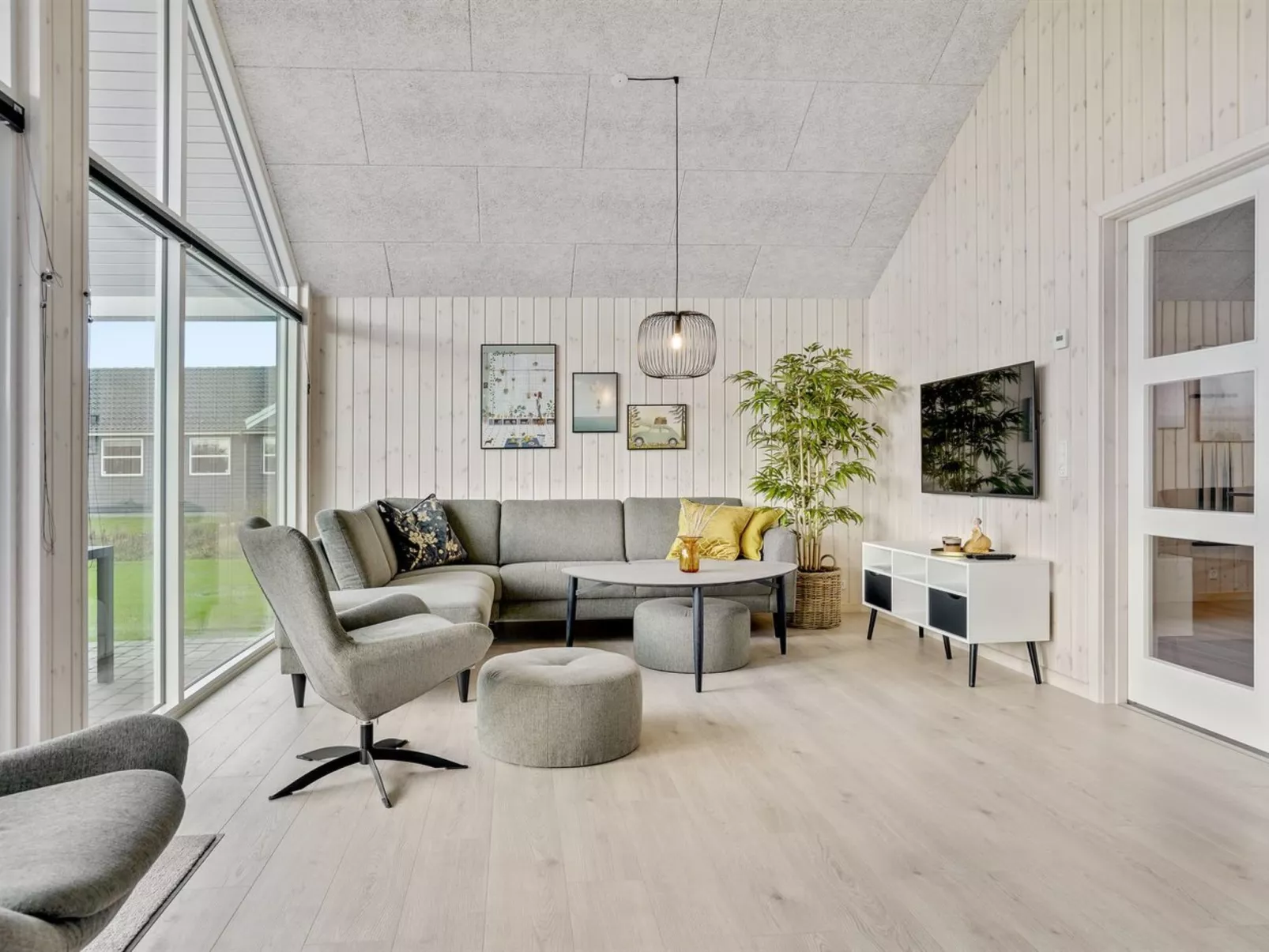 "Klement" - 800m from the sea-Binnen